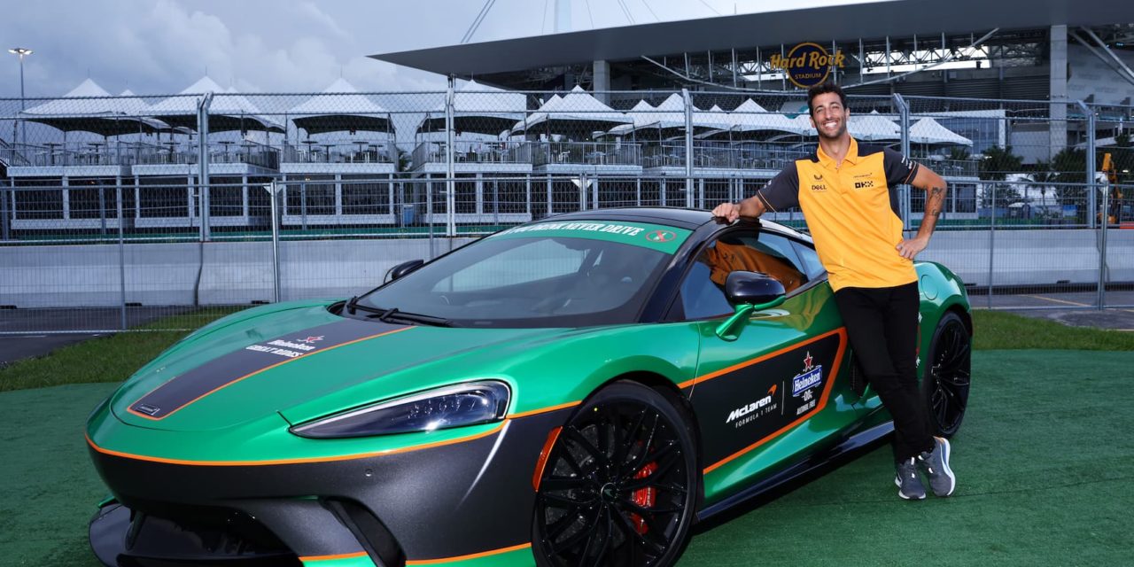 F1 Fans in Miami Surprised with McLaren Rides